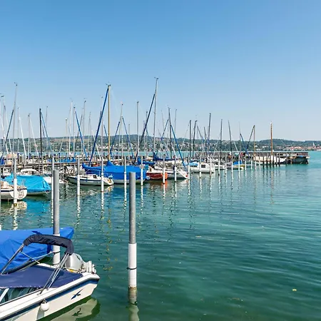 Am Hafen *